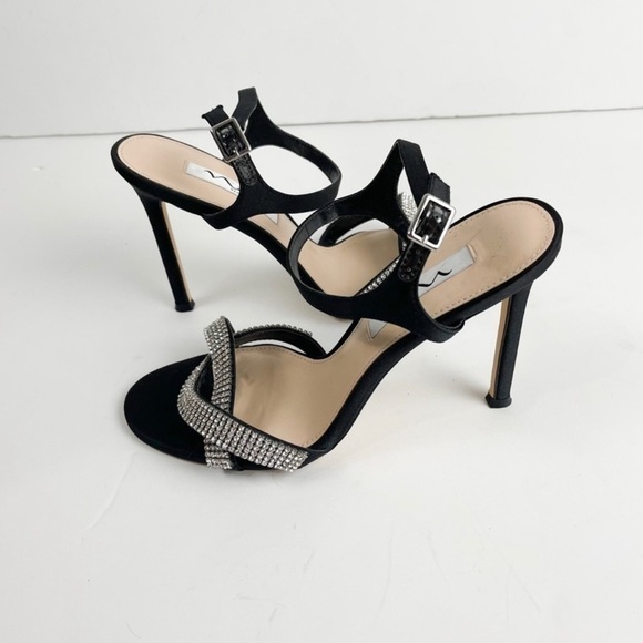 Nina New York Black Satin rhinestone heels size 9 - Picture 6 of 7